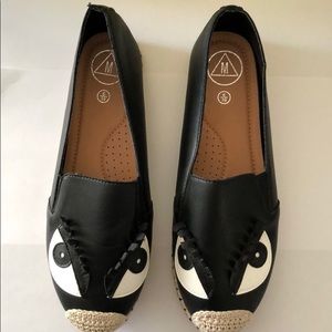 Black shoes with eyes! Yes, eyes!